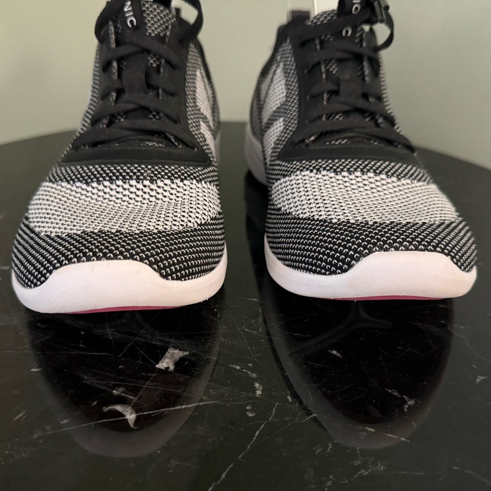 VIONIC Lenora Lace Up Sneaker Black Engineered Mesh - Picture 3 of 12